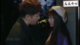 国产在线精品情侣视频,浪漫瞬间，甜蜜共享